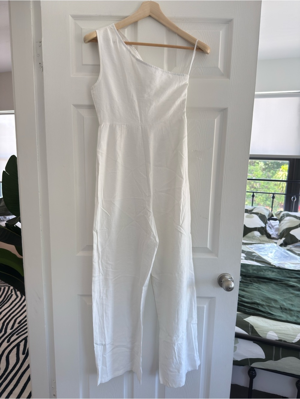 White One-Shoulder Jumpsuit